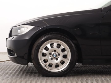 BMW Seria 3 E90-91-92-93 Touring E91 2.0 318d 122KM 2007 BMW 3 318 d, Navi, Xenon, Klima, Klimatronic, zdjęcie 14