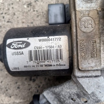 FORD KUGA MK2 2014 PŘEDNÍ STRANA PRAVÁ MOTOREK STĚRAČE OKNO