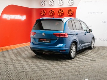 Volkswagen Touran III 1.4 TSI 150KM 2017 VOLKSWAGEN Touran 1.4 TSI Highline DSG 7os. 150KM 2017, zdjęcie 5