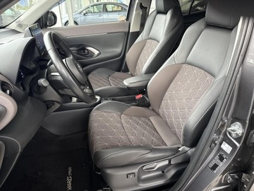 Toyota Yaris IV Hatchback 1.5 Hybrid Dynamic Force 116KM 2022 Toyota Yaris Cross Hybrid 1.5 Executive IV (2020-), zdjęcie 14