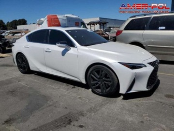 Lexus IS III 2023 Lexus IS 2023 LEXUS IS 300 silnik benzynowy 2.0 L 2.0 Benzyna 241KM