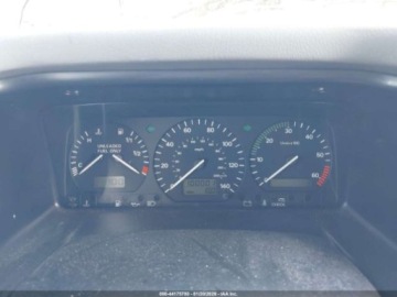 Volkswagen 1999 Volkswagen Inny EuroVan Mv 1999 2.8 Benzyna 614KM, zdjęcie 10