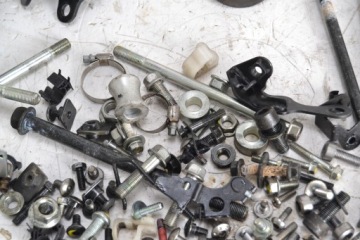 Винты крепления рамы HONDA CB 600 HORNET PC41