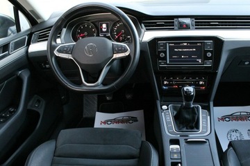 Volkswagen Passat B8 Variant Facelifting 1.5 TSI EVO 150KM 2022 Volkswagen Passat ELEGANCE 1.5 TSI 150KM Salon Polska GWARANCJA i RAPORT, zdjęcie 9