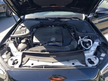 Mercedes Klasa E W213 2021 Mercedes-Benz Klasa E 2021, 2.0L, od ubezpieczalni 2.0 Benzyna 255KM, zdjęcie 9