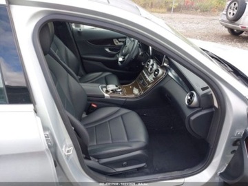 Mercedes Klasa C W205 2015 Mercedes-Benz Klasa C 2015 MERCEDES-BENZ C 300 LUXURY 4MATIC 2.0 Benzyna, zdjęcie 14