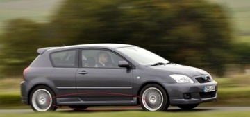 TOYOTA COROLLA E12 E120 T-SPORT ПРАВАЯ НАКЛАДКА