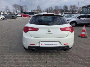 Alfa Romeo Giulietta Nuova II Hatchback 5d 2.0 JTD 16v 140KM 2012 Alfa Romeo Giulietta 2.0 Diesel 140KM, zdjęcie 4