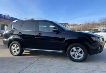 Mitsubishi Outlander II 2.0 MIVEC 147KM 2010 Mitsubishi Outlander Mitsubishi Outlander 2.0 2WD Edition 2.0 Benzyna 147KM, zdjęcie 3