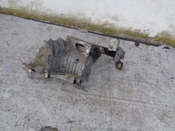 ФАРТУК ФУНДАМЕНТА ПРАВЫЙ RENAULT SCENIC 3