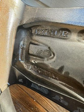KOLA RÁFKY PNEUMATIKY JEEP WRANGLER 17"