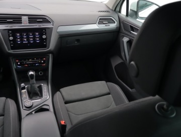 Volkswagen Tiguan II SUV Facelifting 2.0 TSI 190KM 2022 VW Tiguan 2.0 TSI, Salon Polska, 1. Właściciel, zdjęcie 7
