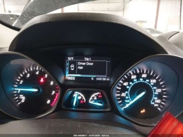 Ford Escape III 2015 Ford Escape 2.0 benzyna 240KM 4X4 wersja TITANIUM mala szkoda i maly przeb, zdjęcie 13