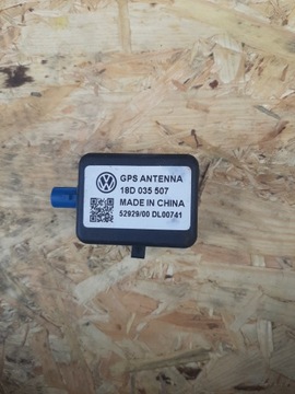 SKODA RAPID 12-17R ANTÉNA NAVIGACE GPS 18D035507