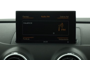 Audi A3 8V Hatchback 3d 1.6 TDI clean diesel 110KM 2015 Audi A3 1.6 TDI, Automat, Navi, Xenon, Bi-Xenon, zdjęcie 8