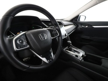 Honda Civic X Sedan 4d 1.5 VTEC Turbo 182KM 2017 Honda Civic automat LED navi klima auto kamera i, zdjęcie 13