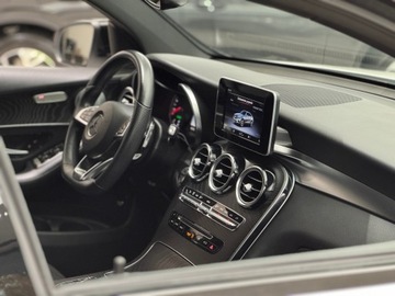 Mercedes GLC C253 SUV 2.0 250 211KM 2019 Mercedes-Benz GLC 250 4-Matic AMG Line / Burmester, zdjęcie 36