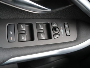 Volvo S40 II 2014 Volvo V40 2.0 D4, 187 KM, Skóra, Navi, Klima, zdjęcie 16