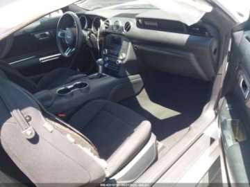 Ford Mustang VI 2021 Ford Mustang 2021 Ford Mustang EcoBoost Fastback 2.3 Benzyna 310KM, zdjęcie 4