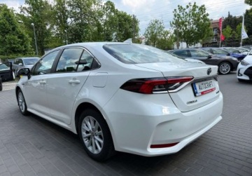 Toyota Corolla XII Sedan 1.8 Hybrid 122KM 2021 Toyota Corolla Kameraczujniki przod i tyl, Salon Polska, Serwis ASO, FV-VA, zdjęcie 26