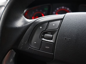 DS 5 Hatchback (Citroen) 2.0 Blue HDi 181KM 2014 Citroen DS5 2.0 BlueHDi, 178 KM, Automat, Navi, zdjęcie 17