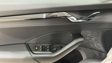 Skoda Octavia IV Liftback 1.5 TSI e-Tec Mild Hybrid 150KM 2023 Škoda Octavia Skoda Octavia 1.5 TSI e Tec, zdjęcie 12