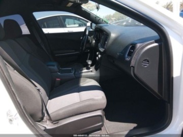 Dodge Charger VII 2022 Dodge Charger SXT 2022 3.6 Benzyna 292KM, zdjęcie 9