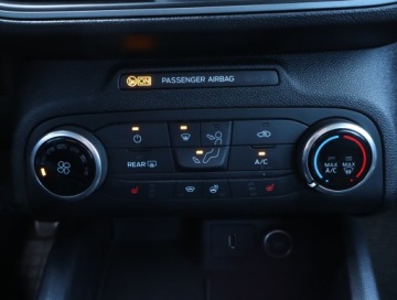 Ford Focus III Kombi Facelifting 1.0 EcoBoost 125KM 2018 Ford Focus 1.0 EcoBoost, Salon Polska, Serwis ASO, zdjęcie 15