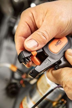 АВТОМАТИЧЕСКИЙ СНЯТНИК ИЗОЛЯЦИИ 195 мм 01-519 NEO