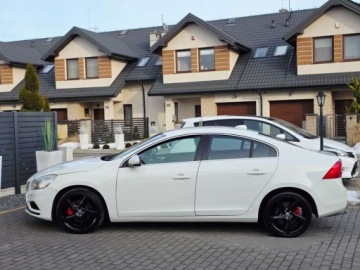 Volvo S60 II Sedan 2.0 D3 163KM 2012 Volvo S60 ___R-Design___2.0 D4 163KM___Bi-Xenon Skora Navi Alu18 Black___, zdjęcie 10