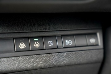 Peugeot 3008 II Plug-In Hybrid Facelifting 1.6 HYBRID4 300KM 2022 Peugeot 3008 GT full led skóra masaze ACC kamera, zdjęcie 13