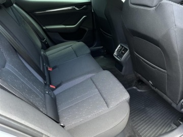 Skoda Octavia IV Liftback 2.0 TSI 190KM 2022 Skoda Octavia 2.0TSI 190KM Style DSG l LED Matrix,, zdjęcie 8