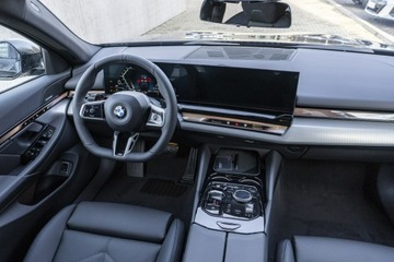 BMW Seria 5 G90-91 2025 BMW 520 Limuzyna - Dostępny od ręki!, zdjęcie 24