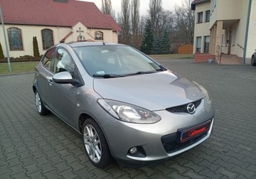 Mazda 2 II Hatchback 5d 1.3 86KM 2010 Mazda 2 Bezwypadkowy - klimatyzacja - benzyna 1,3 - 86 KM 1.3 Benzyna 86KM