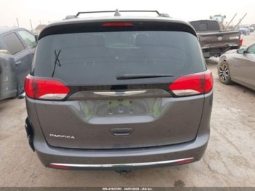 Chrysler Pacifica II 2018 Chrysler Pacifica 2018 Chrysler Pacifica Touring L FWD 3.6 Benzyna 293KM, zdjęcie 4