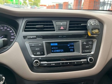 Hyundai i20 I Hatchback 5d Facelifting 1.1 CRDi 75KM 2015 Hyundai i20 1.1 diesel 75 KM zarejestrowany w PL mozliwa zamiana 1.1, zdjęcie 9