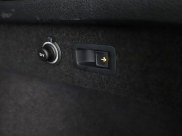 Volkswagen Passat B8 Variant Facelifting 1.5 TSI EVO 150KM 2020 Volkswagen Passat Business automat climatronic, zdjęcie 39