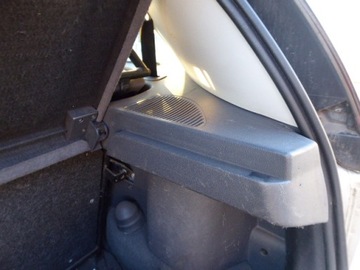 CORSA C POLIČKA KUFRU DRŽÁKY HB 3D