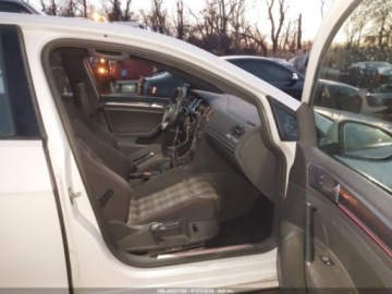 Volkswagen Golf VIII 2019 Volkswagen Golf GTI 2.0T S 2019 2.0 Benzyna 228KM, zdjęcie 10