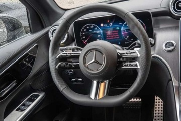 Mercedes GLC C254/X254 Coupe 2.0 200 204KM 2025 Mercedes-Benz GLC 200 4MATIC AMG Pakiet Night Digital Light HAK Pakiet, zdjęcie 8