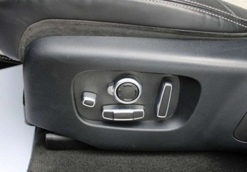 Land Rover Range Rover Velar SUV 2.0 SD4 240KM 2018 Land Rover Range Rover Velar 2.0 SD4 240 KM R-Dynamic GWARANCJA Serwis ASO, zdjęcie 36