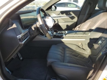 BMW Seria 7 G70 2023 BMW Seria 7 2023 BMW 760 XI 4.4 Benzyna 536KM, zdjęcie 8