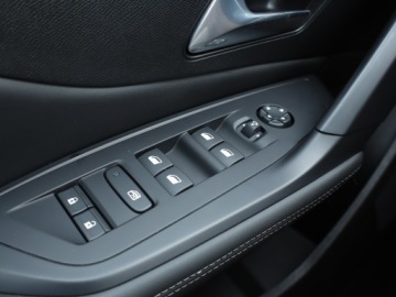 Peugeot 308 III Hatchback 1.2 PureTech 130KM 2023 Peugeot 308 1.2 PureTech, Salon Polska, zdjęcie 12