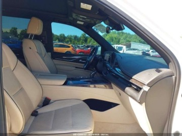 Cadillac Escalade III 2023 Cadillac Escalade Premium Luxury 2023 6.2l 6.2 Benzyna 420KM, zdjęcie 9