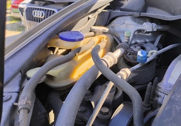 Honda Civic VIII Hatchback 3d 2.2 i-CTDi 140KM 2007 Honda Civic 2007r, 2.2 CDTI. Delikatnie przetarty prawy bok. Jezdzi. 2.2, zdjęcie 20