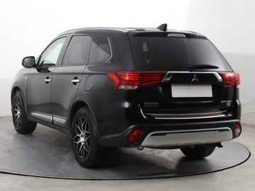 Mitsubishi Outlander III SUV Facelifting 2017 2.0 150KM 2019 Mitsubishi Outlander 2.0, Salon Polska, zdjęcie 3