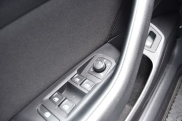 Volkswagen Passat B8 Variant Facelifting 2.0 TSI 190KM 2022 Volkswagen Passat SalonPL 2.0 TSI 190KM DSG Business NaviMatrixKeyLessKame, zdjęcie 25