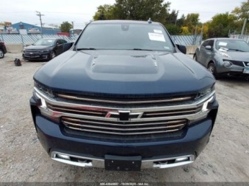 Chevrolet Silverado II 2021 Chevrolet Silverado 2021r,. 4x4, 1500, Crew Cab, High Country 6.2 Benzyna, zdjęcie 1