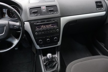 Skoda Yeti Minivan 1.2 TSI 105KM 2010 Skoda Yeti 1.2 TSI, Klima, Parktronic,ALU, zdjęcie 7