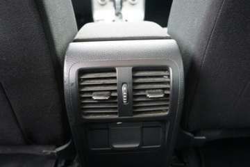 Volkswagen Passat B7 Variant 2.0 TDI CR DPF BlueMotion 140KM 2012 Volkswagen Passat sprawdzony na długich trasach,, zdjęcie 13